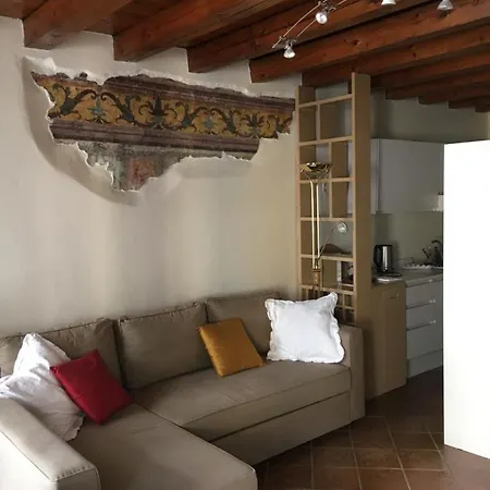 Historical Flat In The Hearth Of Appartement Verona